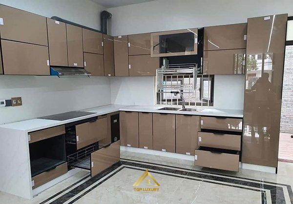 Báo Giá Tủ Bếp Nhôm Nội Thất Luxury Cánh Kính Đẹp Hiện Đại.
